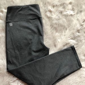Fabletics gray cropped leggings